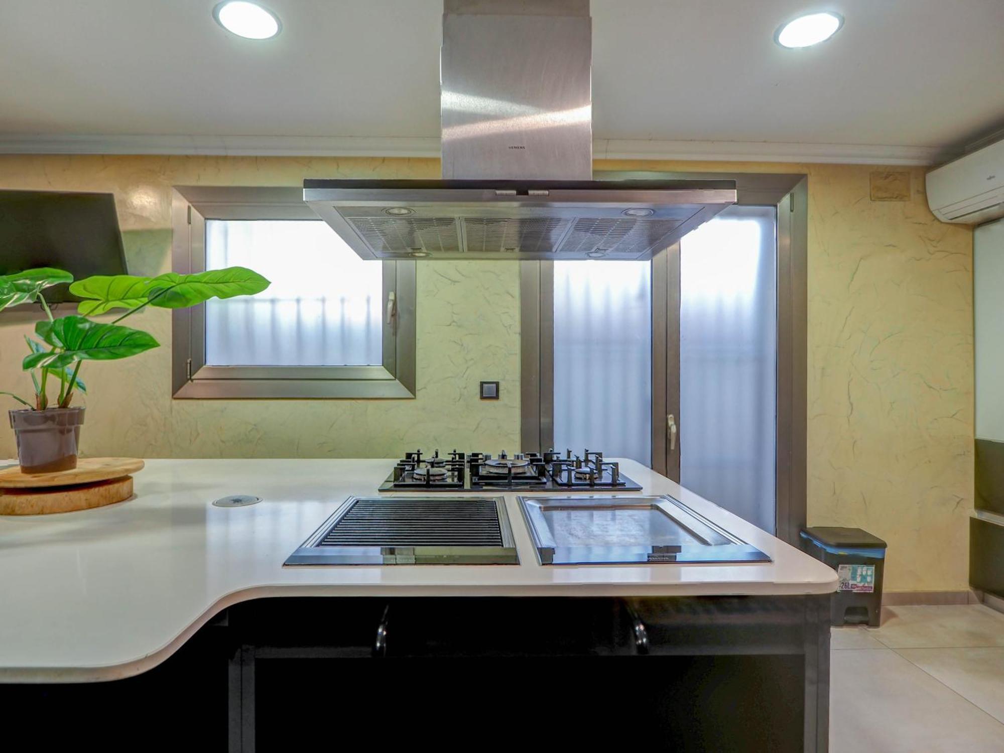 Villaer Nirvana By Hello Homes